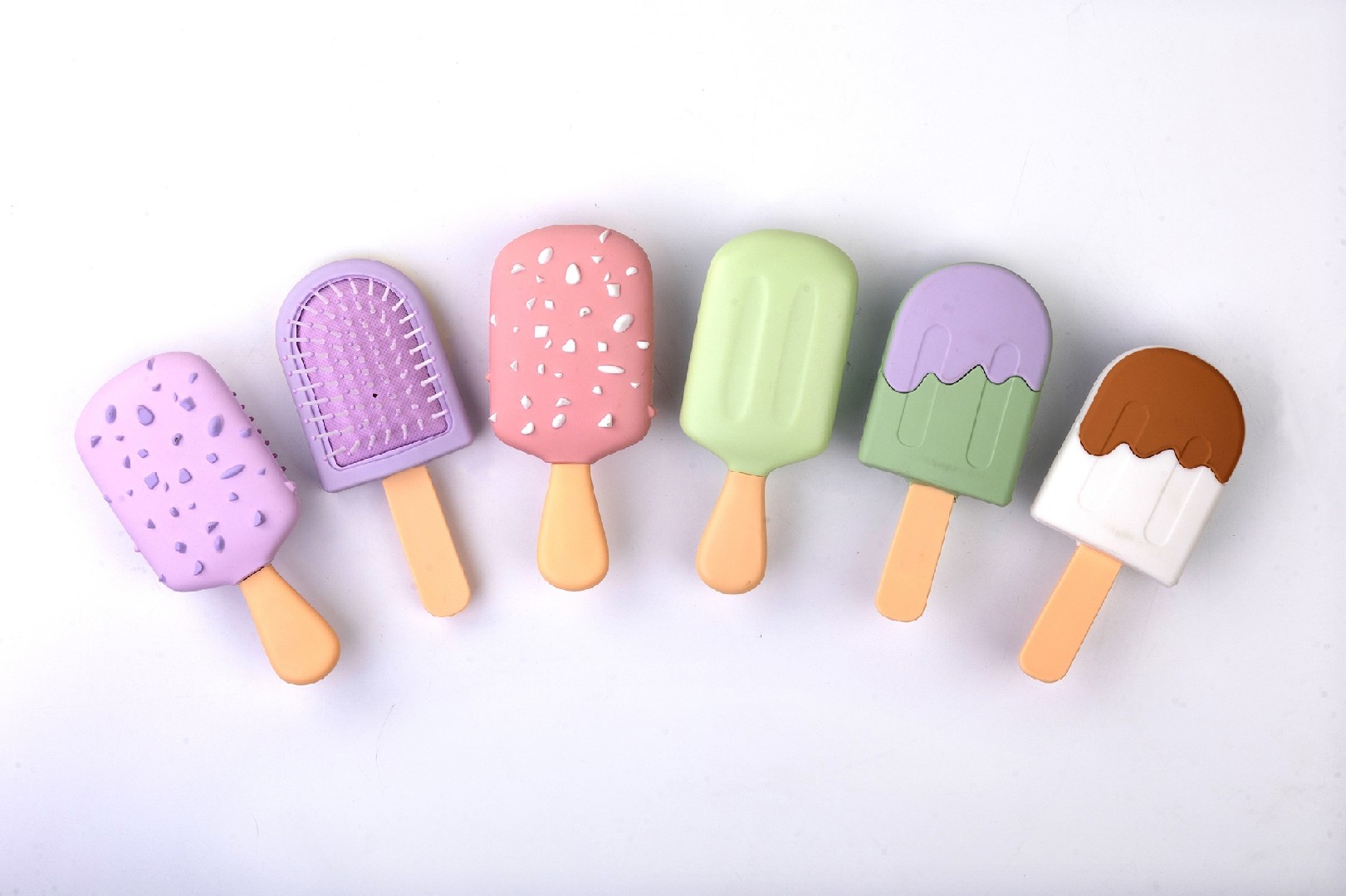 Mini Hairbrush