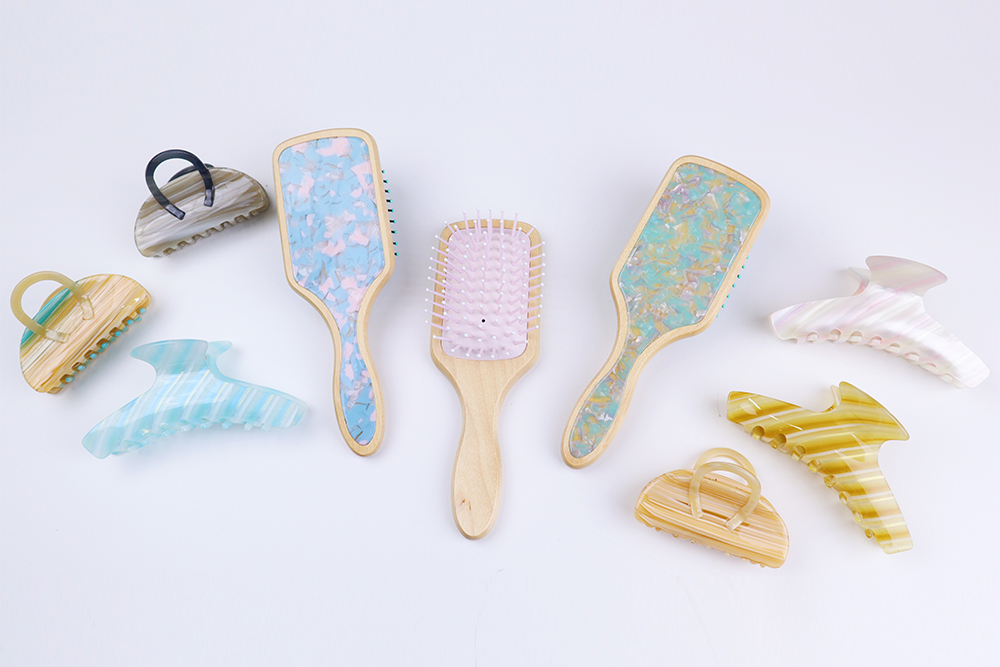 CA & Acrylic Hairbrush