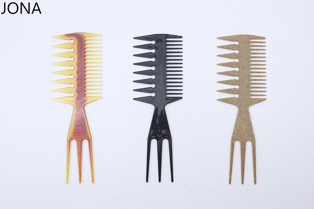 Comb