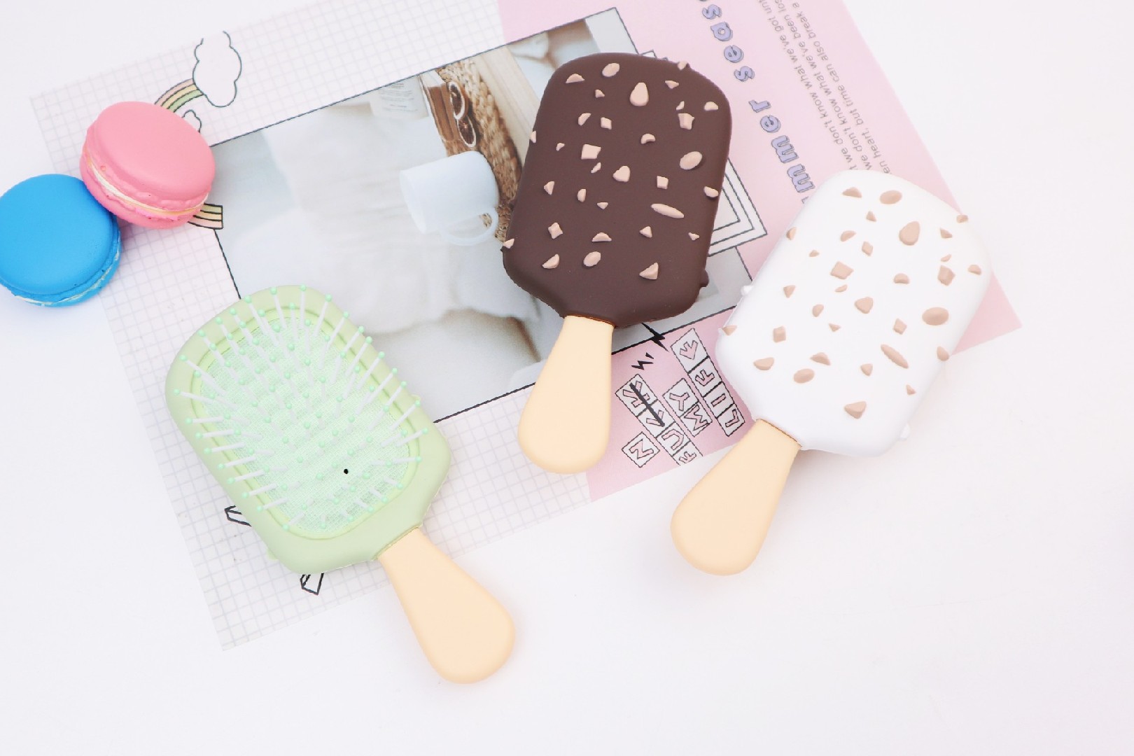 Mini Hairbrush