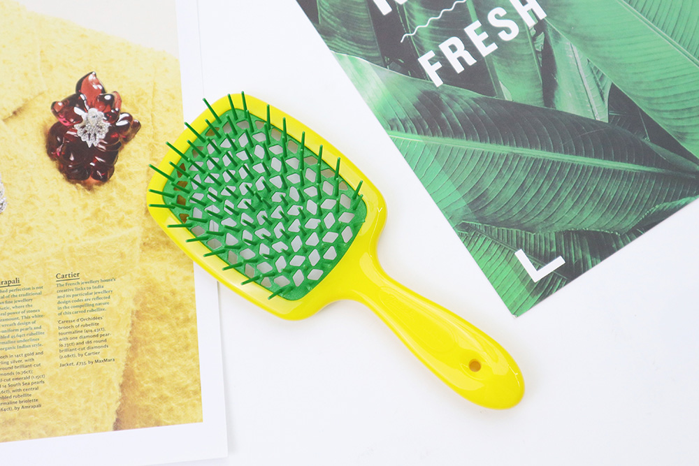 Mini Hairbrush