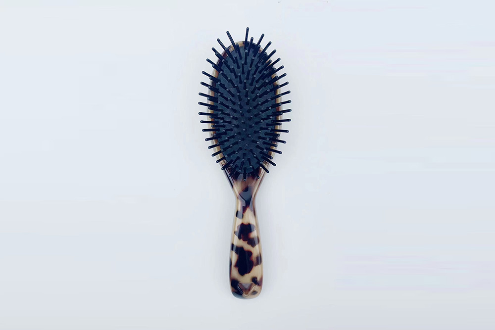 Plastic Hairbrush