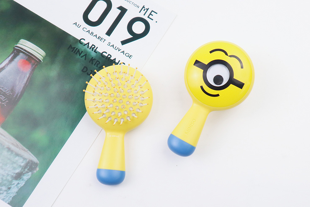 Mini Hairbrush