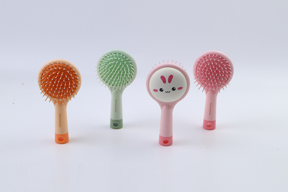Mini Hairbrush