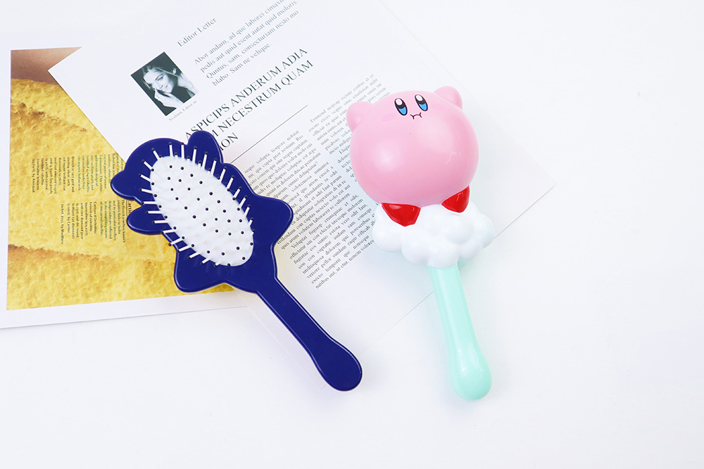 Mini Hairbrush